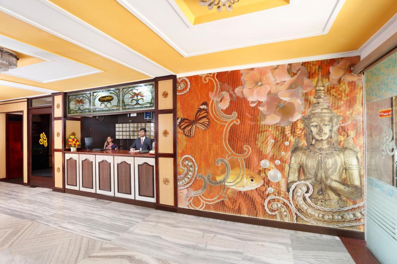 Sri Aarvee Hotels Коимбатур Экстерьер фото